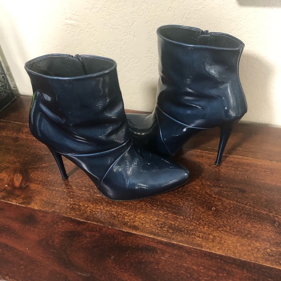 Stuart Weitzman Patent Leather Heeled Ankle Boots - Picture 3 of 7